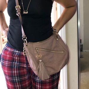 michael kors tan shoulderbag/purse